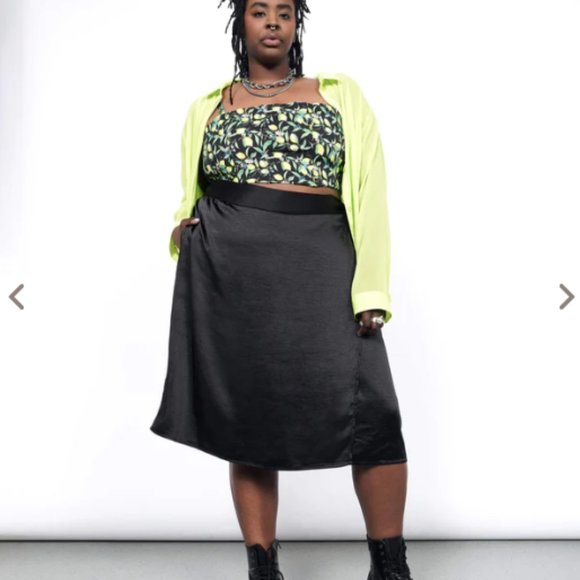 Wildfang The Empower Satin Wrap Skirt in Black Small - Picture 5 of 9